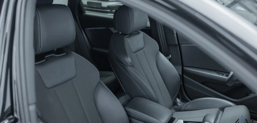 Audi A4 cena 169900 przebieg: 71000, rok produkcji 2020 z Pionki małe 781
